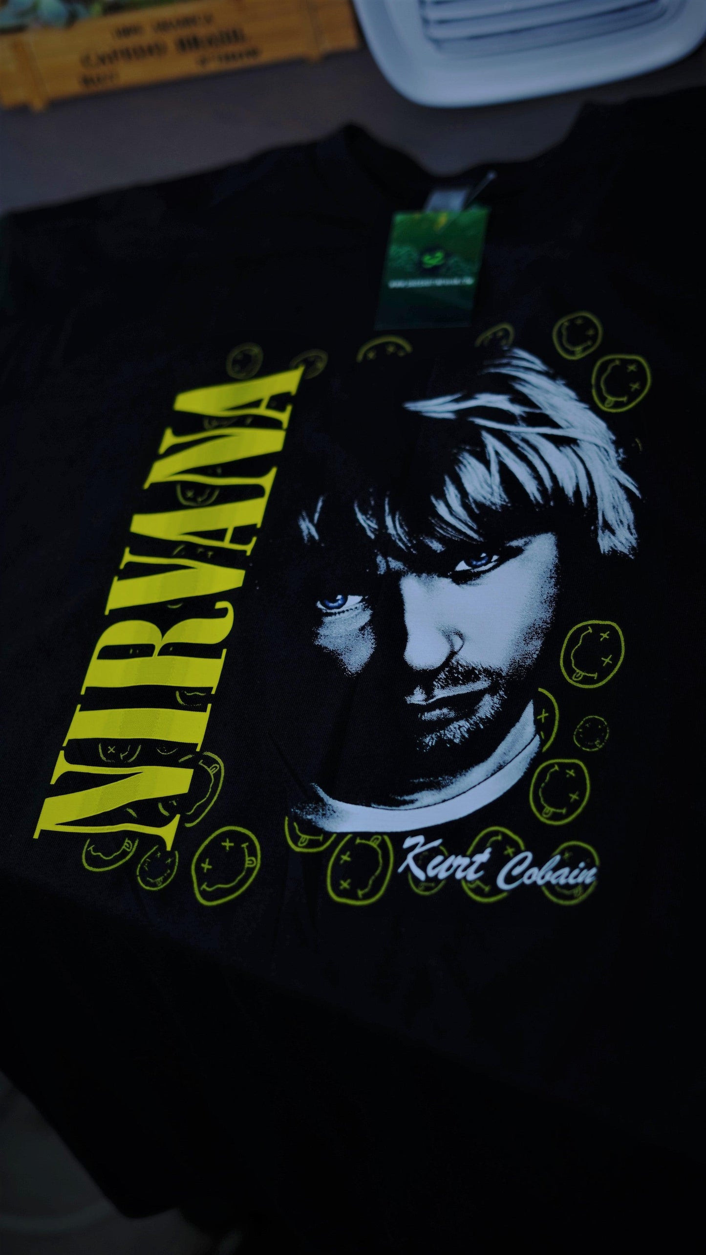 Kurt Cobain Nirvana - Unisex T-Shirt Rock Heavy Metal - Sari Sari Tindahan